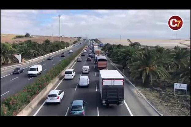 Un accidente colapsó la GC1