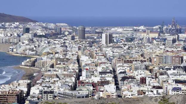 La banca sube un 15% las hipotecas y se escabulle del pago de los gastos