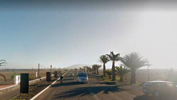 Un motorista, herido grave en La Oliva