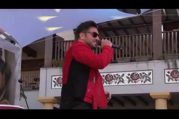 Yana Olina, feliz junto a Bustamante