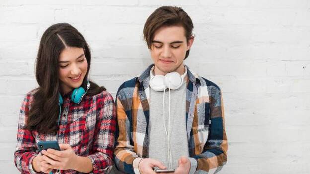 Aplicaciones para aprender idiomas con el móvil en las manos