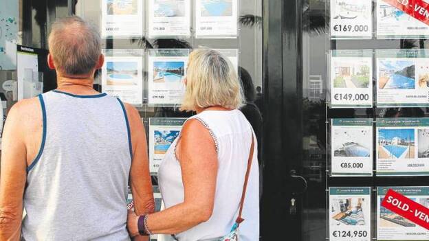 La compra de viviendas por extranjeros lleva ocho años al alza
