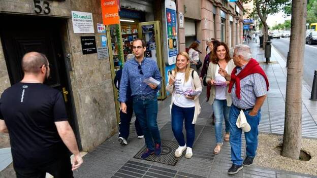 Santana sopesa dejar el timón de Podemos