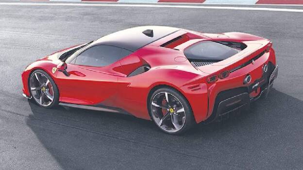 SF90 Stradale, el primer Ferrari híbrido enchufable