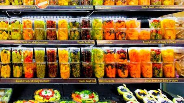 Una campaña reta al consumidor a evitar envases plásticos y denunciar su uso