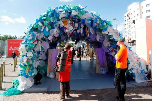 Mujeres de 55-64 años y alto nivel estudios, quienes mas reciclan en España