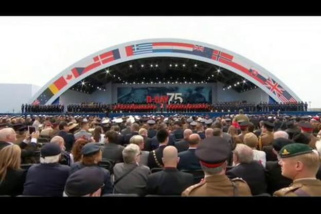 Isabel II y Trump celebran el desembarco de Normandía