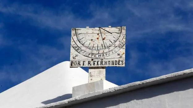 Canarias crea una comisión para analizar qué huso horario le conviene más