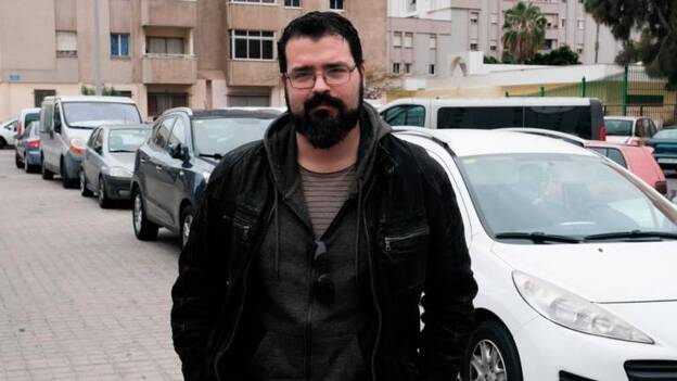 «El tripartito de izquierdas desahucia igual que los fascistas»