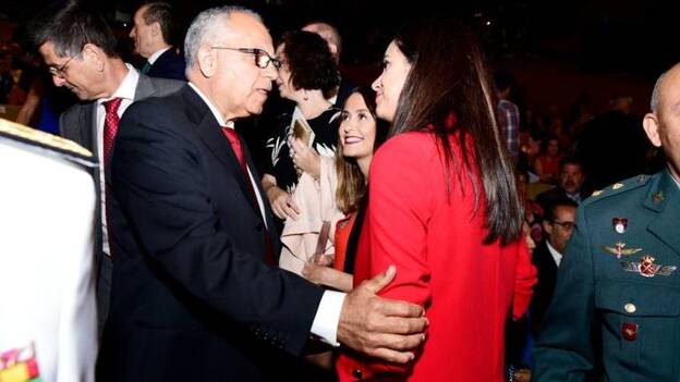 Cs mantiene su veto a Clavijo pero CC confía aún en su apoyo