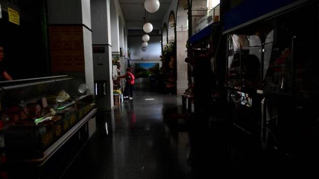 Un apagón afecta a restaurantes de Vegueta y al mercado todo el día