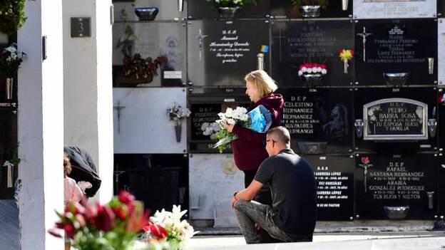 Canarias, donde más aumentan los fallecimientos