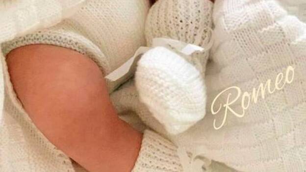 Iniesta da la bienvenida a su cuarto hijo