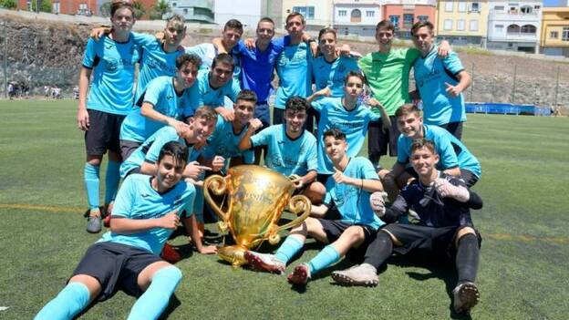 El Daniel Carnevali vuelve a ganar al Isleclub y retorna a la Preferente