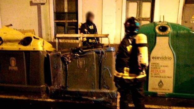 Incendio de contenedores en la capital grancanaria
