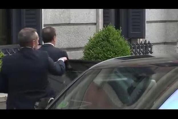 El debate de investidura de Sánchez empezará el 22 con primera votación el 23