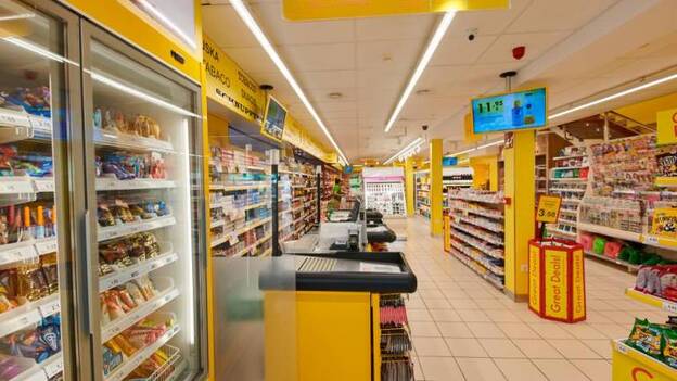 HiperDino invierte 520.000 euros en la remodelación de su tienda en Águila Roja