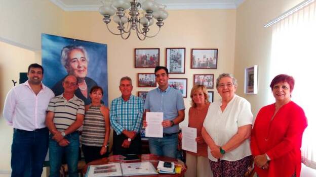 La Asociación Mercedes Medina presenta sus becas