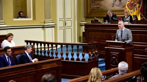 La investidura de Ángel Víctor Torres, en imágenes