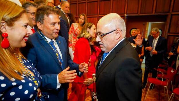 NC ofrece Medio Ambiente al PSOE para desbloquear el pacto del Cabildo