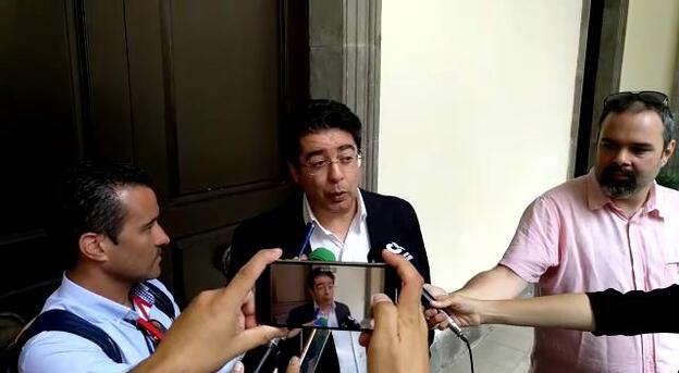 Martín: El acuerdo con Cs no contraviene su programa y no se aleja de su campaña