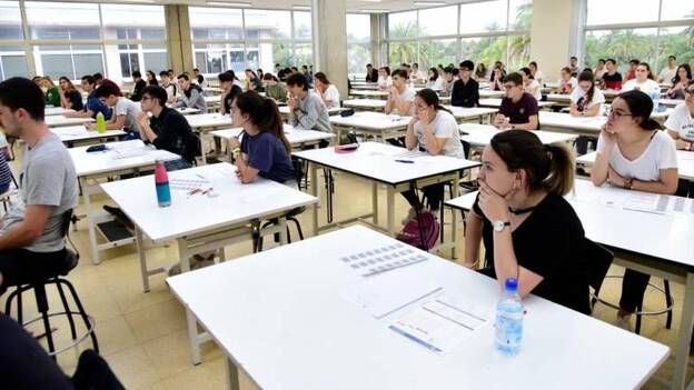 Las carreras dobles y las sanitarias tienen las notas de corte más altas