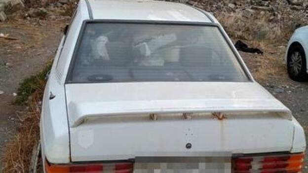 Coches abandonados en el sector de Arauz