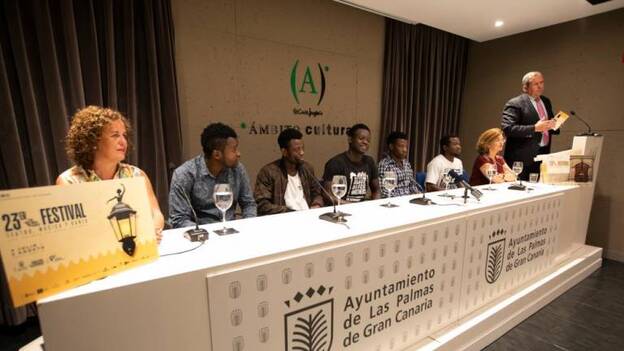 Llegan las acrobacias de The Black Blues Brothers