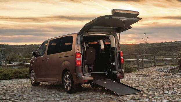 Toyota España lanza una gama de vehículos para PMR