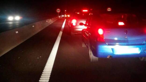 Una fallecida y otras dos personas graves al circular en sentido contrario