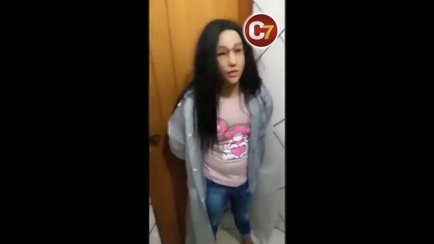 Un narcotraficante trata de huir de la cárcel disfrazado de su hija