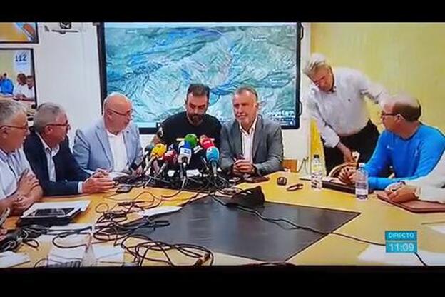 El incendio afecta ya a 1.500 hectáreas