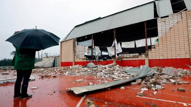 Las lluvias desbordan los ríos y causa destrozos en Valencia