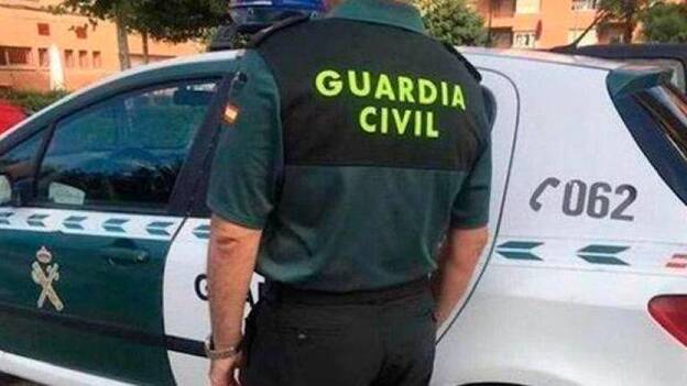 La Guardia Civil salva a un bebé inconsciente en Vecindario