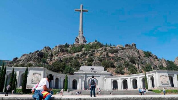 El Supremo aborda en precampaña el destino de los restos de Franco