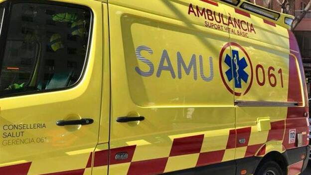 Crítico tras caerse desde un tercer piso