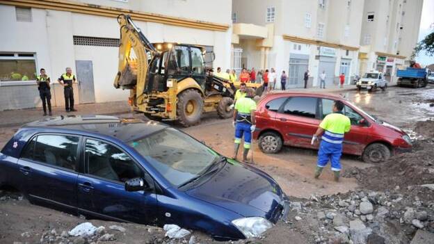 La solución a las inundaciones de Reina Mercedes se cae del Fdcan