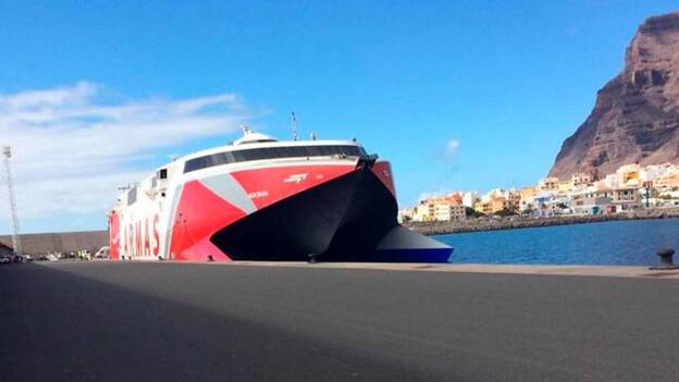 Naviera Armas suspende la línea rápida con Valle Gran Rey