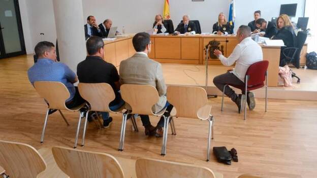 Los guardias civiles niegan una agresión en un club de alterne