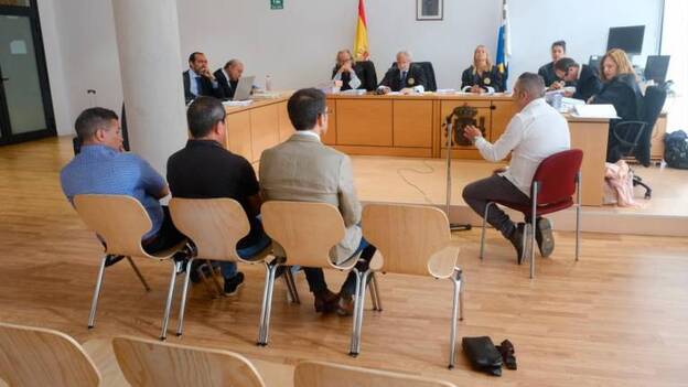 Quedan absueltos los tres guardias civiles y el médico