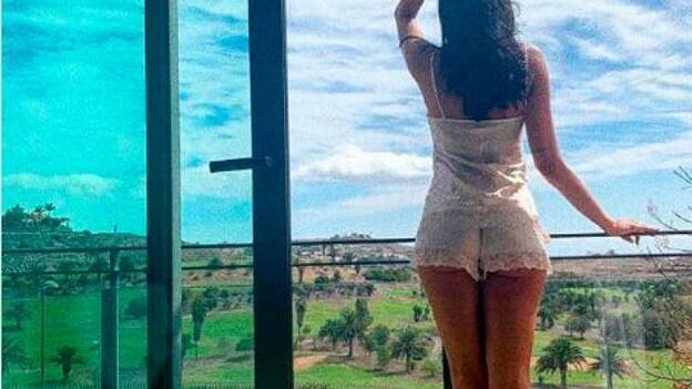 Aurah revoluciona Instagram en lencería