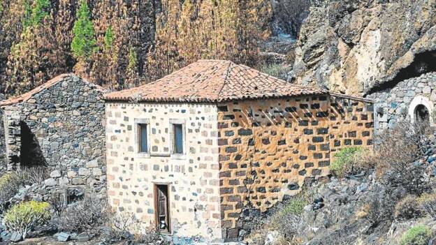 El fuego desentierra tesoros escondidos