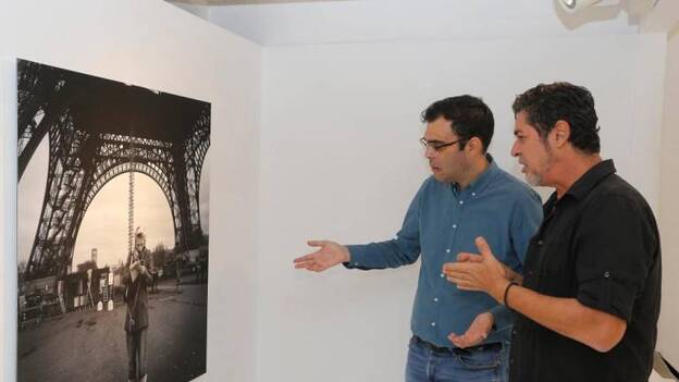 Fotos con el sello de Pepe Vera en El Almacén