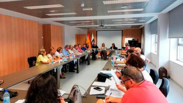 Los sindicatos amenazan con movilizaciones y huelga si Sanidad no rectifica