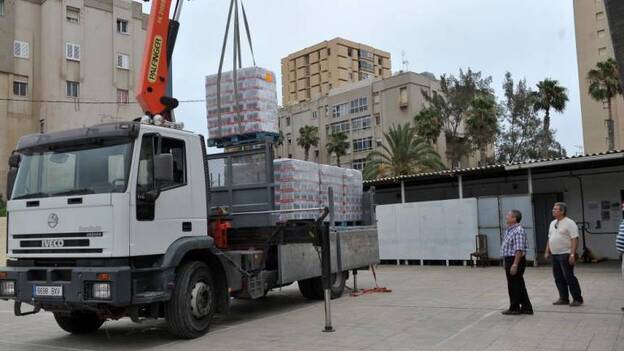 La Vega de San José también echa el cierre al reparto de alimentos