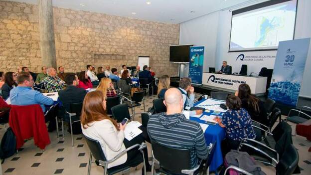Canarias ordenará el medio marino a semejanza de los planes terrestres