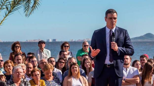 Sánchez entona el "mea culpa" para enderezar el final de campaña