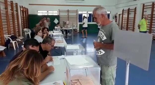 La participación baja en Canarias: 44,35%, hasta 6,65 puntos menos