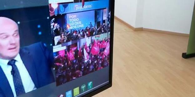 Podemos, "preocupado" por baja participación y la "subida de la ultraderecha"