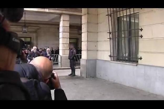 Seis años de cárcel para Griñán y nueve de inhabilitación para Chaves